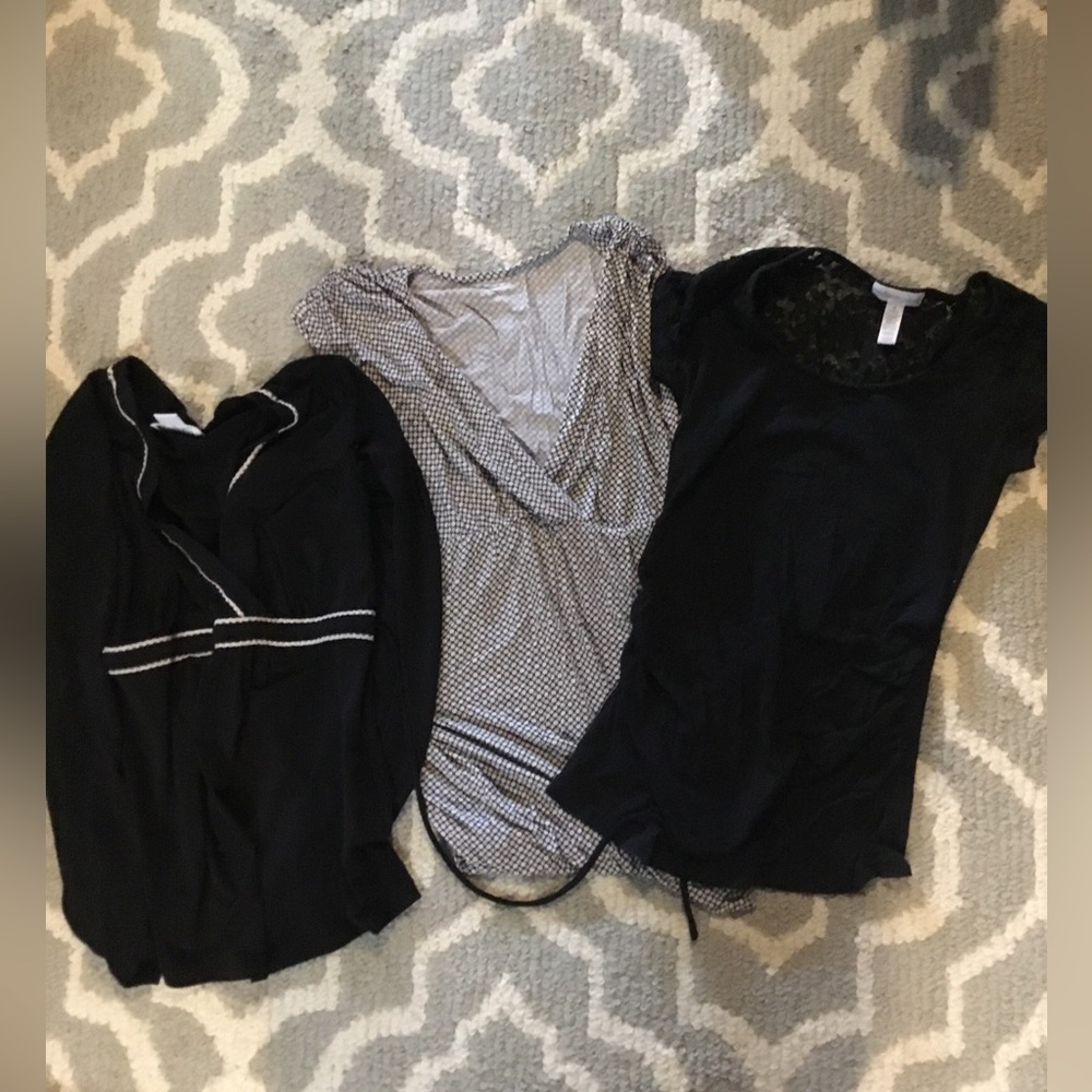 Maternity shirts lot of 3